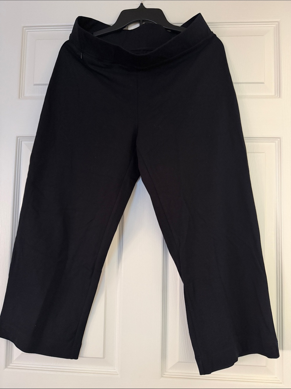 Lands' End Black Capri Pants